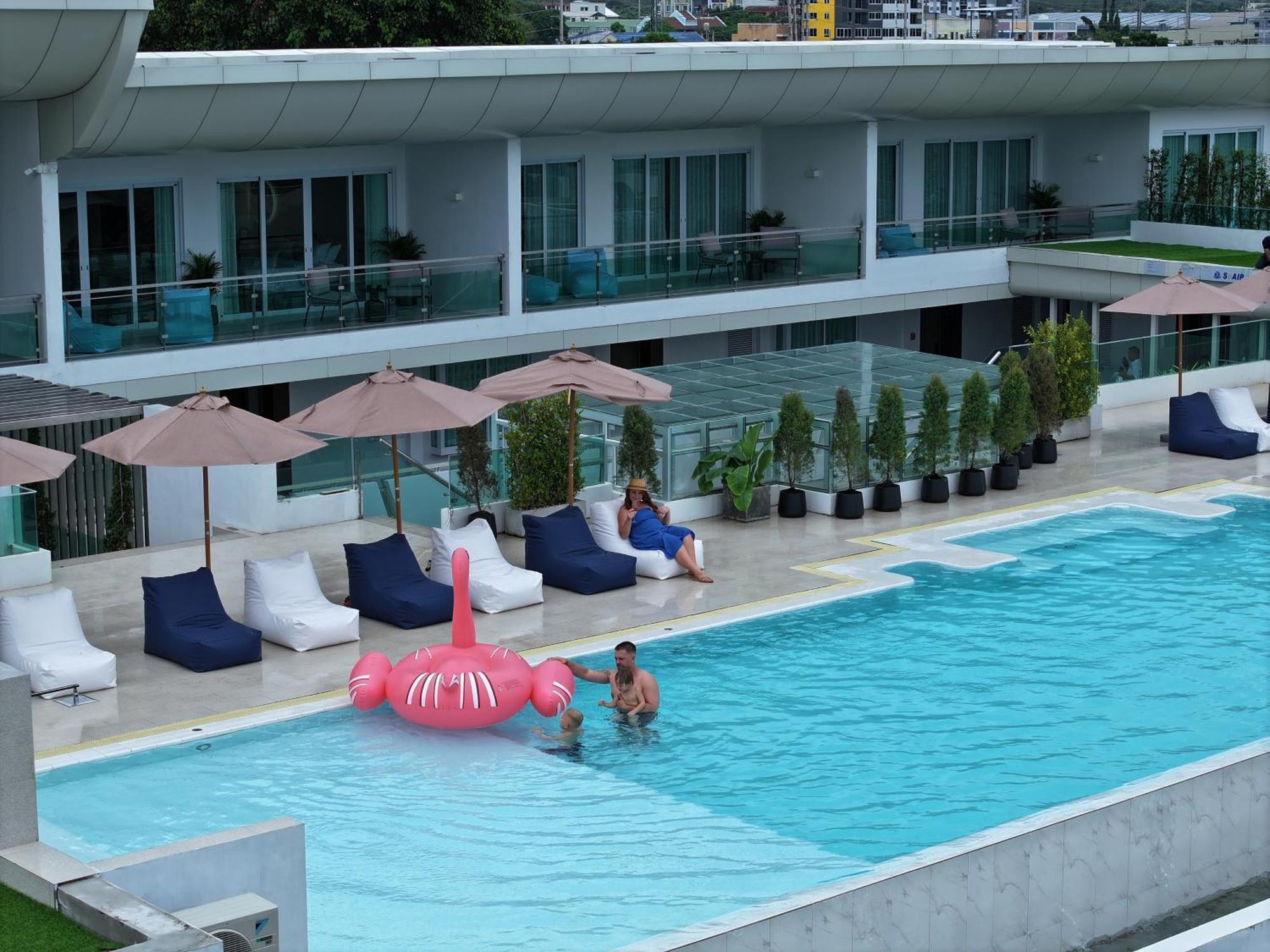 ホテル Chalong Marina Bay View Phuket Ban Bang Chak  エクステリア 写真