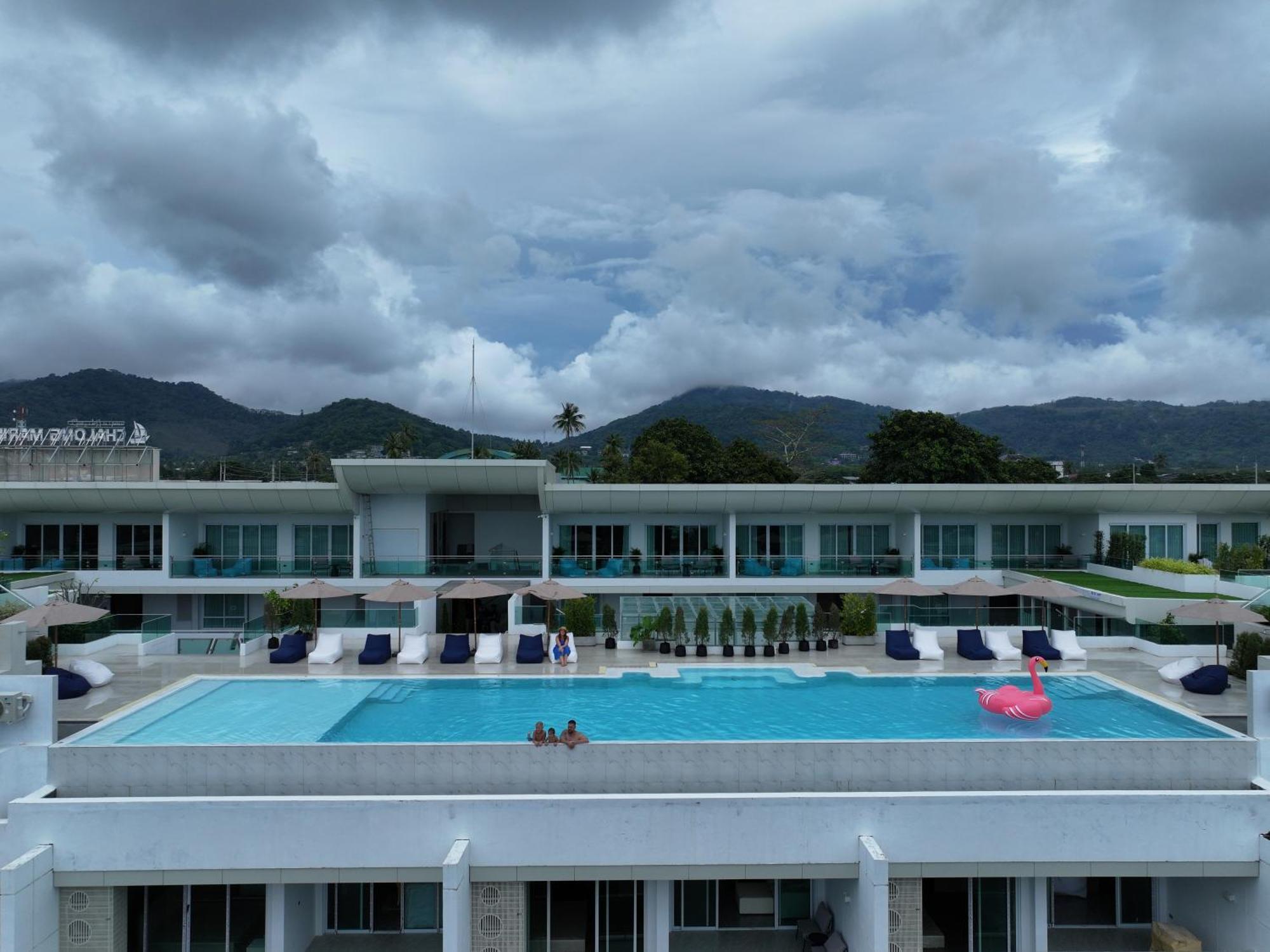 ホテル Chalong Marina Bay View Phuket Ban Bang Chak  エクステリア 写真