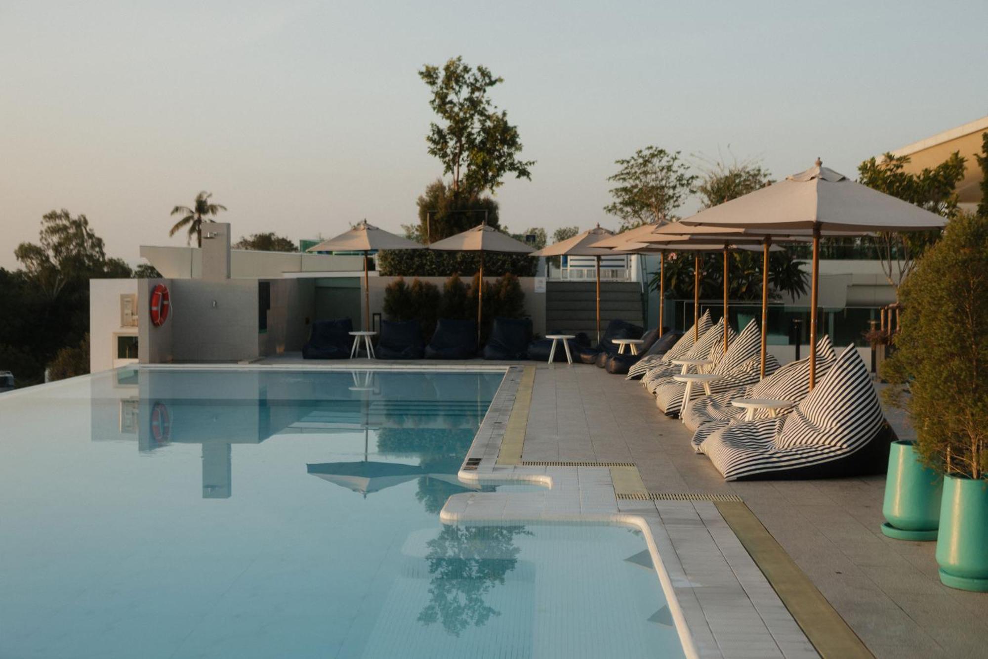 ホテル Chalong Marina Bay View Phuket Ban Bang Chak  エクステリア 写真